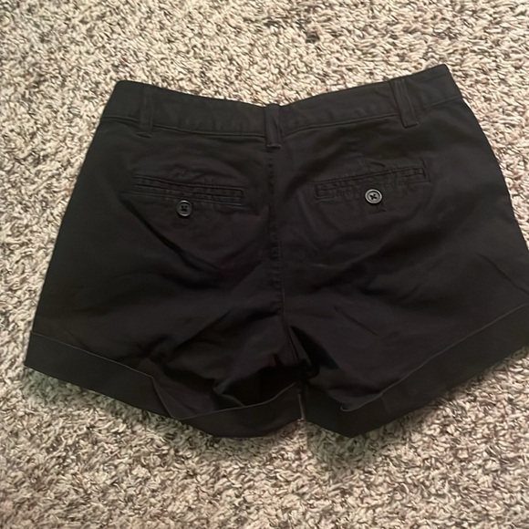 Women/Girl’s Shorts - Picture 3 of 3